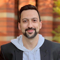 photo of Danny de Castro, Librarian for emerging technologies and AI.