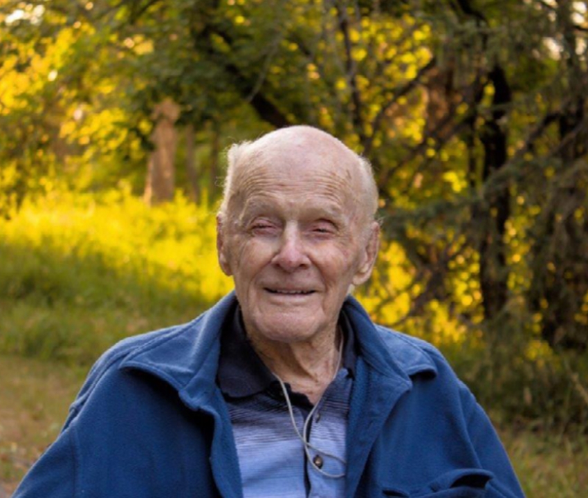 Clarence Hollingworth