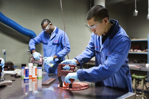 Students at SAIT acquire hands-on non-destructive testing experience