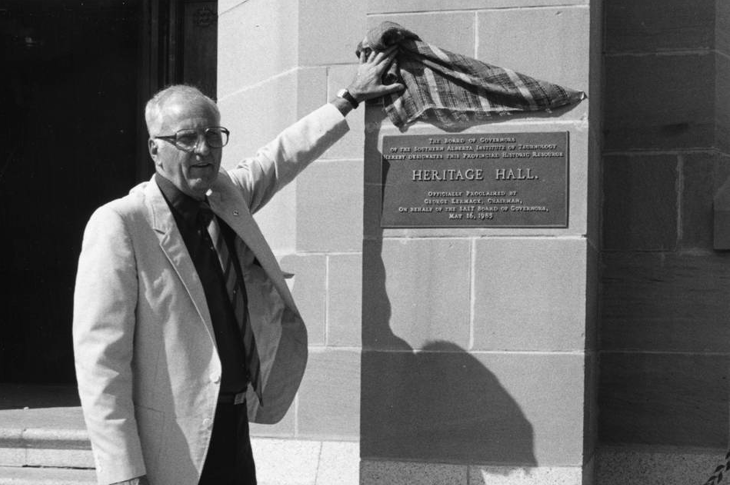 Heritage Hall plaque unveiling in 1986